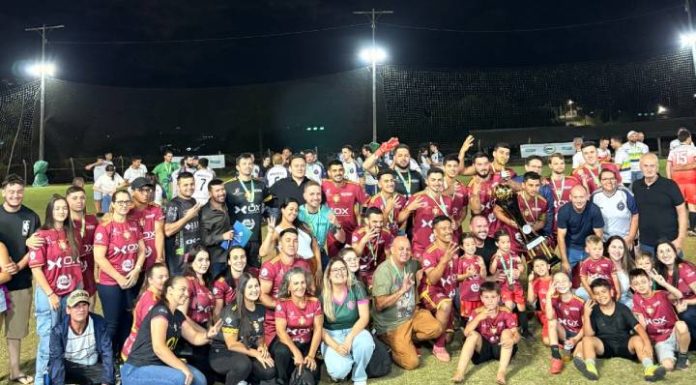 Com presença maciça de políticos locais, Real Charme e Sport Senna conquistam o título do suíço em Piçarras