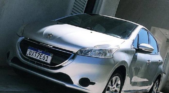 Carro é roubado próximo ao Mercado Shalon, no centro de Balneário Piçarras; família pede ajuda para localizar veículo*