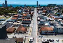Desfile Parada Encantada Penha celebra início da Temporada de Verão