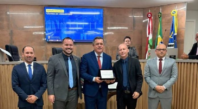 Deputado Ivan Naatz (PL) recebe título de Cidadão Honorário de Balneário Piçarras