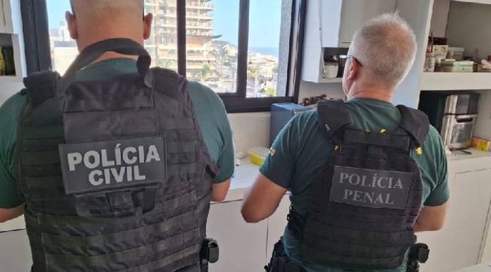 FRAUDE NA ILUMINAÇÃO PÚBLICA GAECO cumpre mandado de busca e apreensão em Piçarras