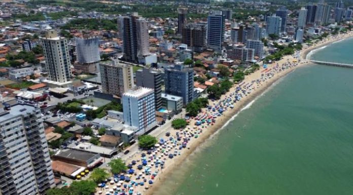 Temporada em Balneário Piçarras deve atrair 600 mil visitantes e expõe velhos problemas de infraestrutura, mobilidade e segurança