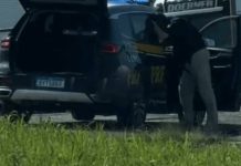 Mulher pula de carro de aplicativo para escapar de tentativa de estupro em Barra Velha