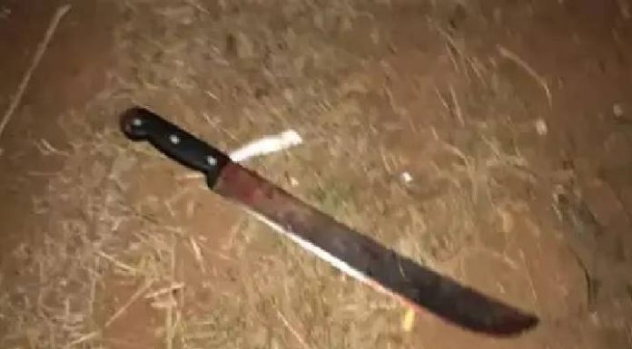 Pai é morto a golpes de facão na frente dos filhos em Itajaí