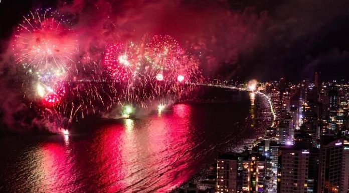 Réveillon de Itapema terá show pirotécnico inédito com investimento estadual e apoio da iniciativa privada