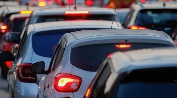 Rodovias de SC devem ter aumento de até 75% no fluxo em dias que antecedem Réveillon