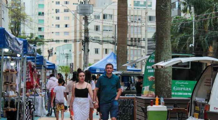 Feira de Verão segue até 20 de fevereiro em Balneário Camboriú