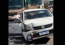 VIDEO Acidente grave na BR-101, em Balneário Piçarras, deixa mulher presa às ferragens