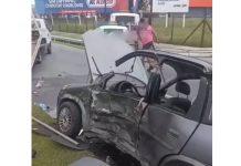 VIDEO Acidente em Itajaí deixa duas pessoas feridas