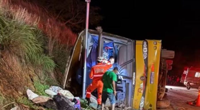 Viagem para Itapema deixa 5 mortos; ônibus clandestino tinha mais de 30 multas