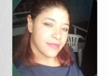 Presa é morta dentro de viatura em SC ao tentar enforcar agente usando algema, diz Polícia Civil