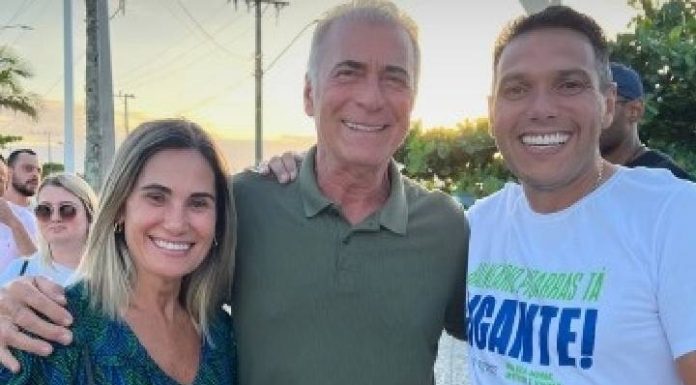 TAVA SUMIDO Ex-prefeito de Penha, Julcemar Coelho reaparece em ato do alargamento da praia em Piçarras