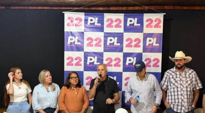 Filiação histórica ao PL reposiciona professora Terezinha como nome forte da política em Piçarras