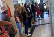 INSS de Penha enfrenta caos no atendimento: agência fecha, falta pessoal e idosos sofrem em filas