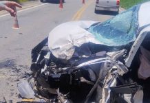 Acidente em Barra Velha arremessa motorista fora do veículo às margens da rodovia