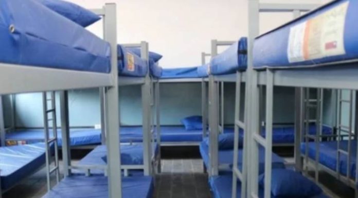 QUARTEL OU MOTEL? Policiais são investigados por fazerem sexo no quarto do batalhão