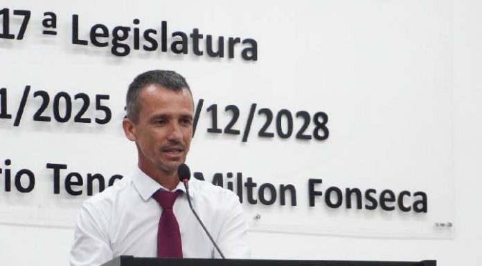 Vereador Serginho cobra na tribuna valorização urgente dos servidores públicos de Penha