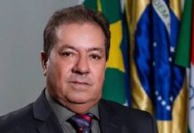Vereador manda mensagens safadas, invade casa e tenta agarrar a mulher do amigo