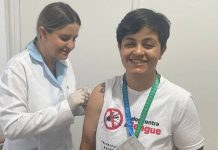 Balneário Piçarras inicia vacinação contra a dengue para profissionais da Saúde da APS