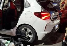 Perseguição na BR-101 termina com quase 800 iPhones apreendidos em Barra Velha