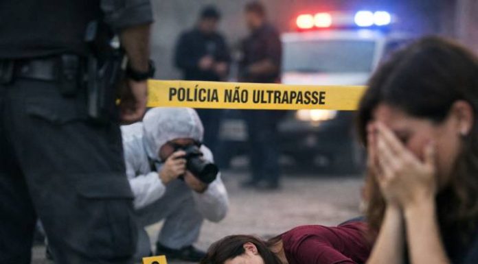 Feminicidio Mulher é morta a tiros pelo ex-companheiro em SC