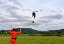 Incêndio florestal mobiliza Arcanjo-03 e bombeiros em área próxima a distribuidora de combustível em Itajaí