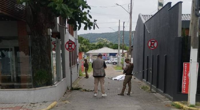 Corpo é encontrado na Praia Alegre, em Penha