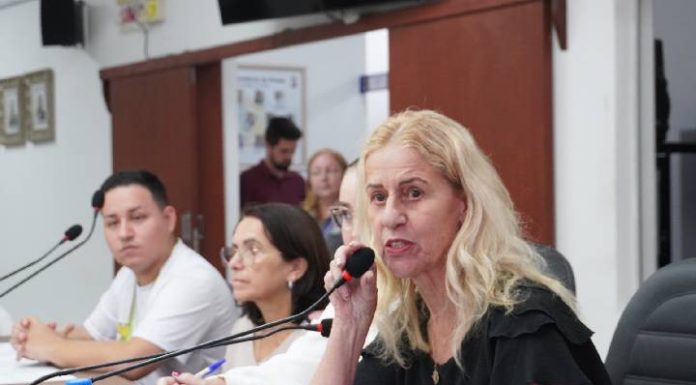 Câmara de Penha reúne cerca de 100 pessoas em audiência pública sobre educação especial