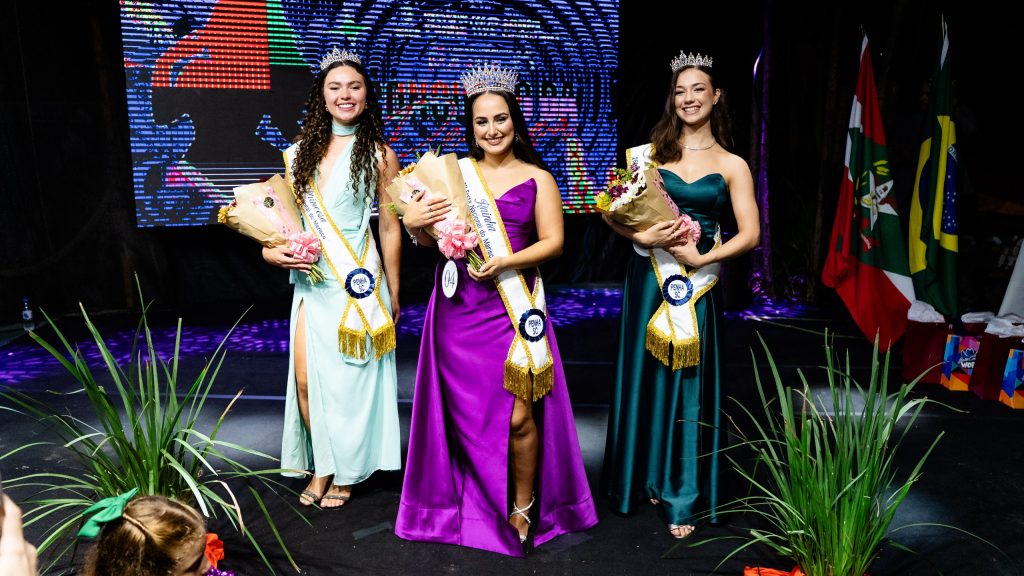 Dianá Silva é a Rainha da 26ª Festa Nacional do Marisco 1 WhatsApp Image 2026 02 12 at 10.03.52