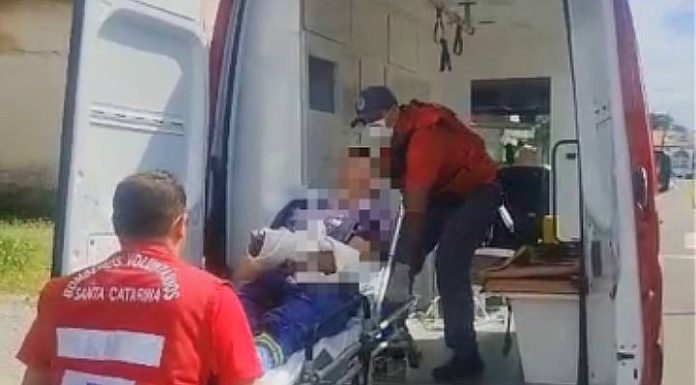 TRABALHADOR SOFRE GRAVE CORTE NO BRAÇO APÓS QUEDA EM PENHA E É SOCORRIDO ÀS PRESSAS