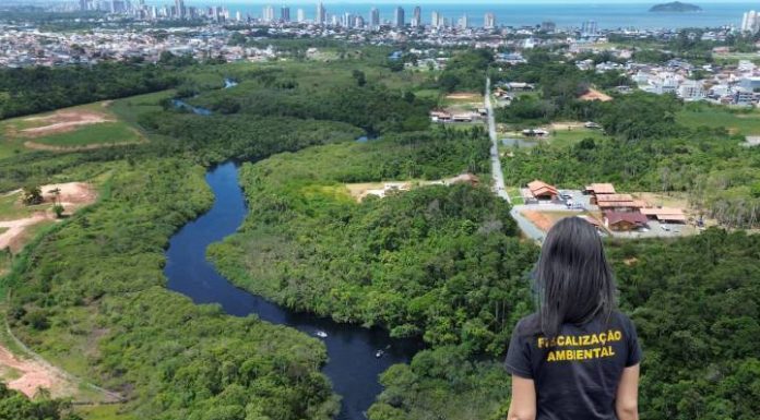 Caso do Rio Piçarras ganha novo capítulo: vereadores tucanos cobram explicações sobre suspeitas de contaminação
