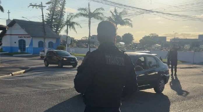 Secretaria de Trânsito de Penha estuda implantação de novos semáforos na cidade