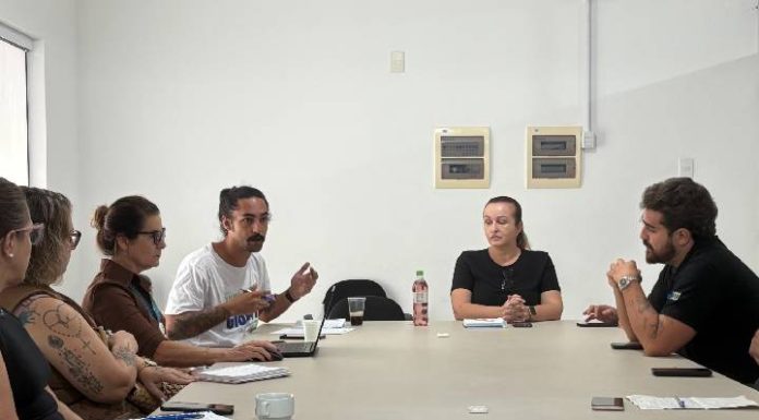 Piçarras realiza reunião técnica para definir encaminhamentos às famílias atingidas por incêndio no bairro Itacolomi