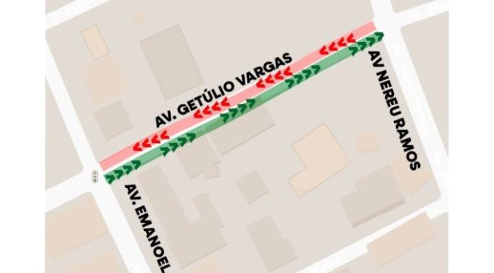 Trânsito fica em meia pista na Getúlio Vargas até às 19h desta quinta-feira