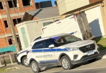 MADRUGADA DE TERROR: mulher é morta e homem fica gravemente ferido dentro de apartamento em Navegantes