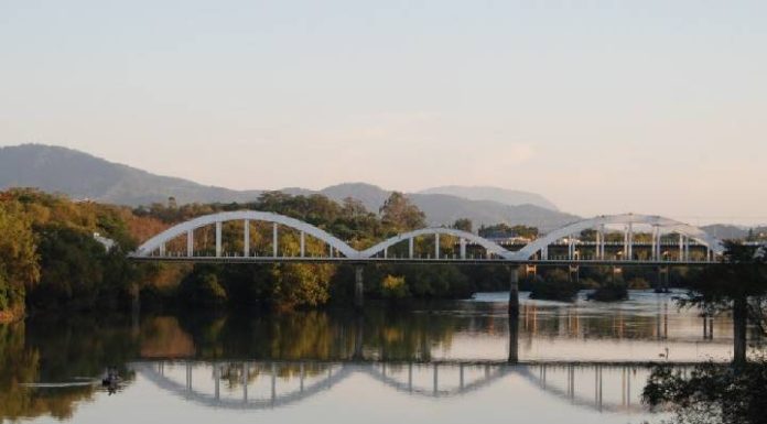 Empresa investe mais de R$ 30 mil para revitalizar ponte histórica e movimenta cidade em SC