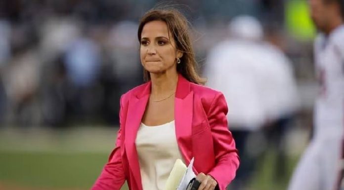 Repórter casada pede demissão após fotos vazadas com técnico de futebol