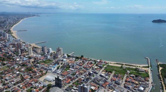Donos de imóveis de Balneário Piçarras têm últimos dias de adequação para análise e licenciamento de obras