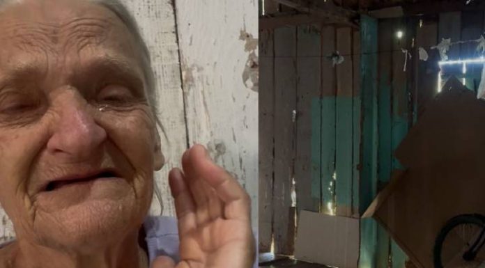 Idosa de 66 anos vive drama em casa com risco de desabamento em Penha