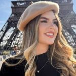 Estudante de medicina morta com mais de 60 facadas no Paraguai é enterrada em Navegantes