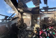 INCÊNDIO ASSUSTA FAMÍLIA COM SEIS CRIANÇAS EM ITAPEMA: CASA É DESTRUÍDA PELO FOGO