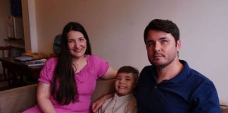 Menino de Penha transforma luta contra doença rara em lei e mobiliza estado inteiro