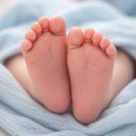 Bebê de 3 meses morre após dar entrada em posto de saúde de Navegantes e pai é suspeito