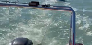 Embarcação fica à deriva em Bombinhas e mobiliza equipe de resgate dos bombeiros