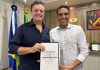 Vice assume Prefeitura de Balneário Piçarras após prisão de Tiago Baltt