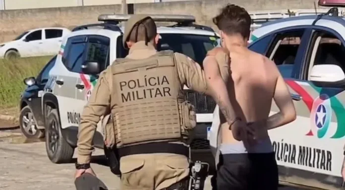 Caçada em Barra Velha! Moradores correm atrás de ladrão e polícia faz prisão após tentativa de roubo