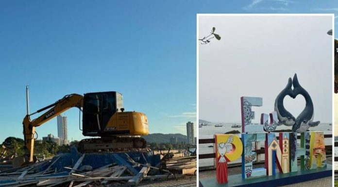 Retirada de monumento em Armação gera revolta de professores, artistas e moradores de Penha