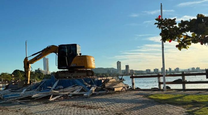 Revitalização da Praça do Coreto já está em andamento em Penha