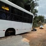 Susto no transporte escolar de Barra Velha: rodas se desprendem de ônibus com crianças a bordo