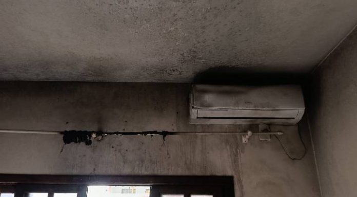 Vizinhos enfrentam chamas e evitam que incêndio tome conta de imóvel em Itajaí